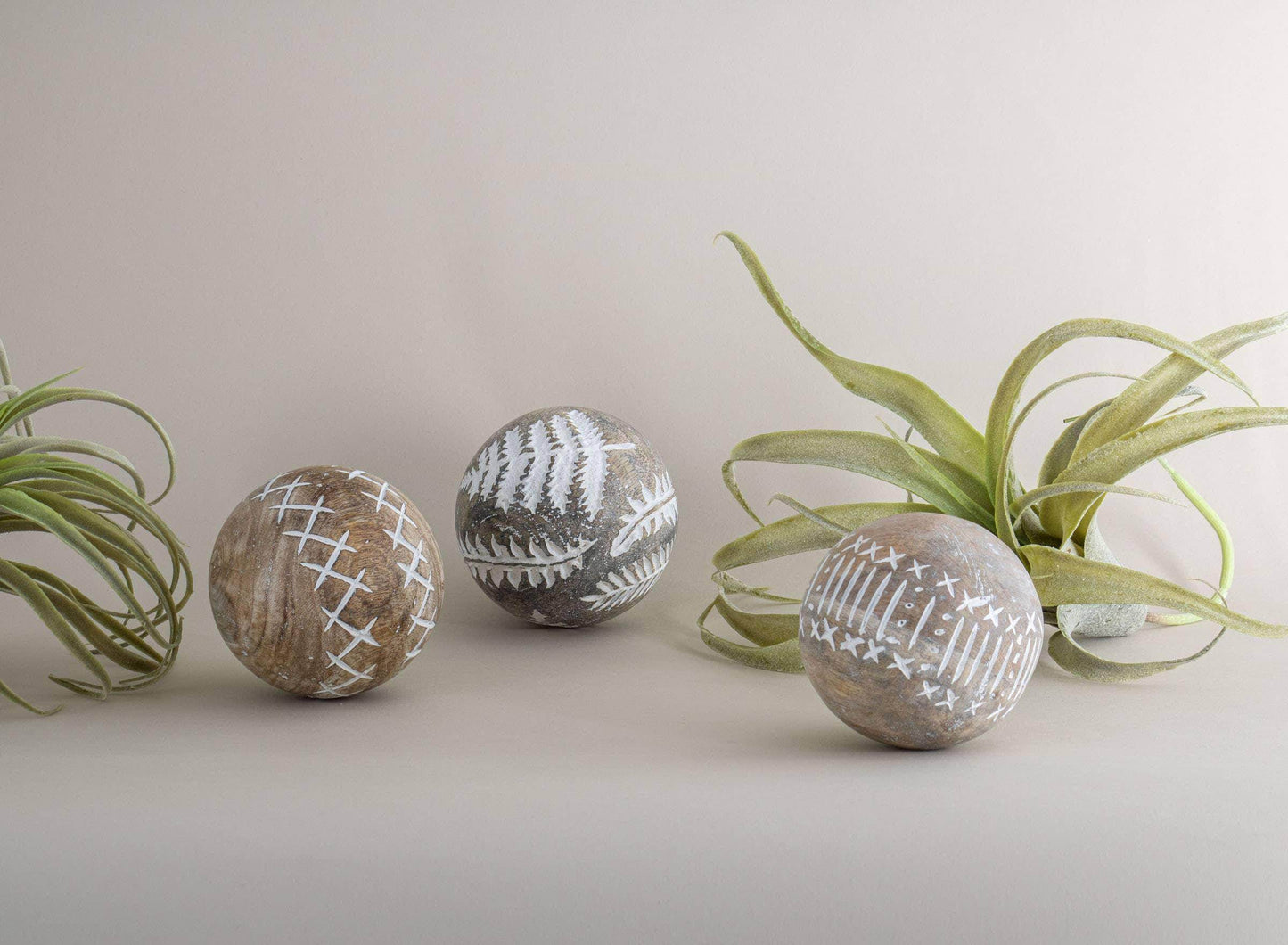 Wilder White Fern Carved Wood Deco Ball - Songbird Gifts